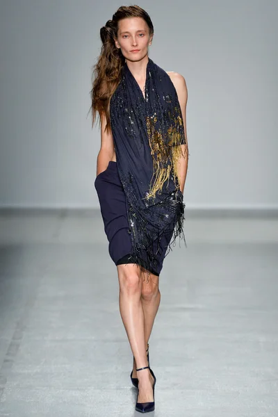 Look 37